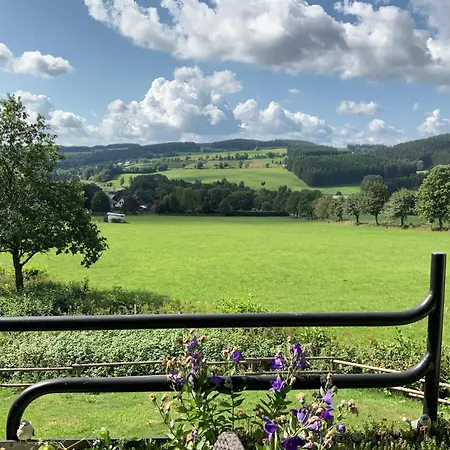 アパート Hillside Gemuetliches Mit Aussicht! - Balkon ヴィンターベルク